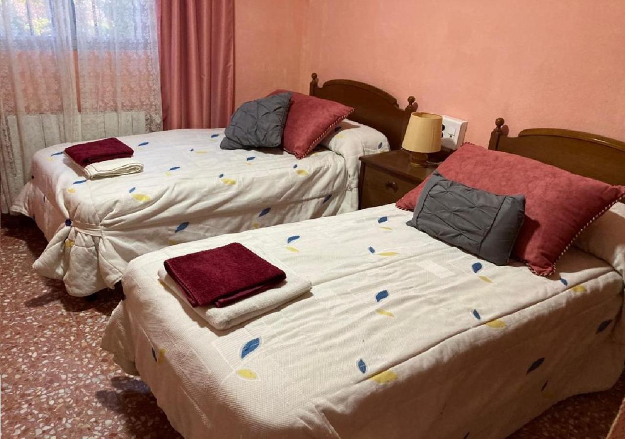 Habitacion En Casa Rural Particular El Palomar วิเยนา ภายนอก รูปภาพ