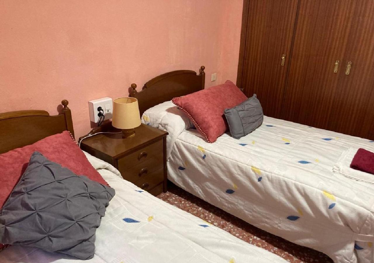 Habitacion En Casa Rural Particular El Palomar วิเยนา ห้อง รูปภาพ